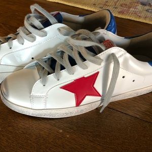 Unisex Star sneakers size 42⭐️